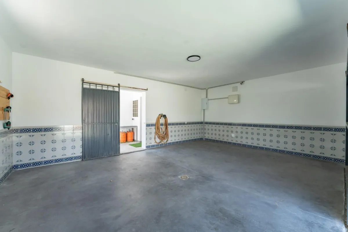 eb748882-b4b1-42e3-91aa-734cdd881fc9