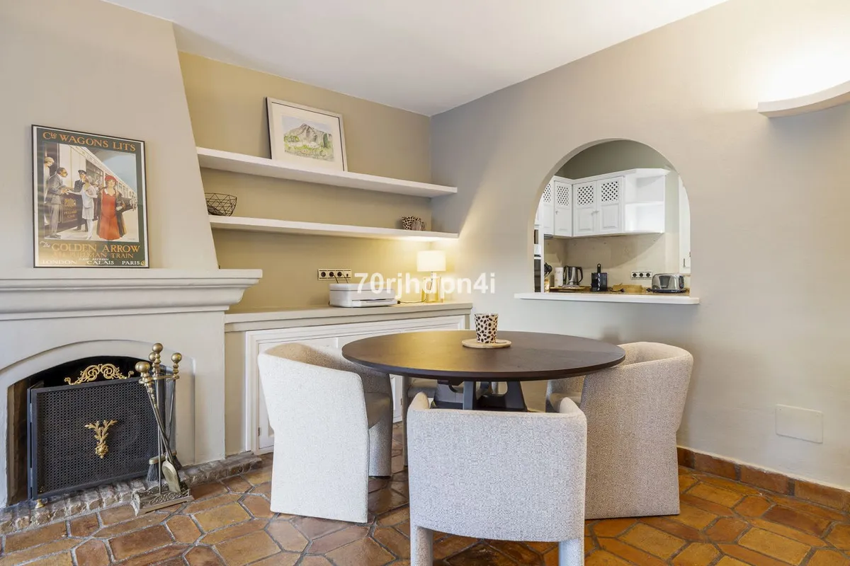 0949effe-785c-422d-b8ac-e56e9b3c4f4a