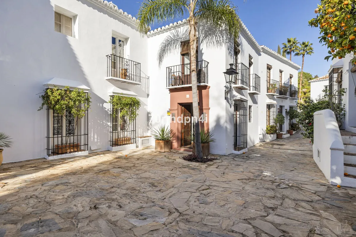 1fc55811-95b3-4468-8d79-e4921323d599