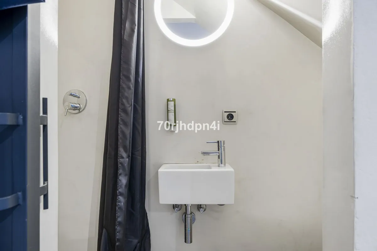 338a7a24-689a-4f3a-881a-93762493b16c