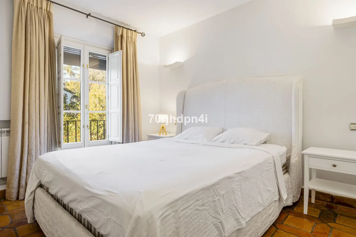 c769ef99-dd2a-4e45-8591-82c03138fafa