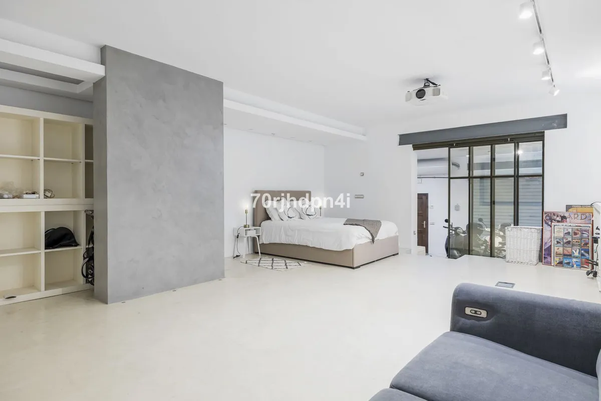 e4332db0-fbf3-4d15-b6de-944da528bcac