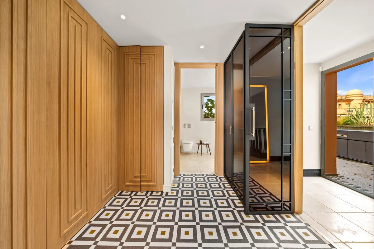 0ba5a05b-6594-4fd1-b853-a760cba79de9