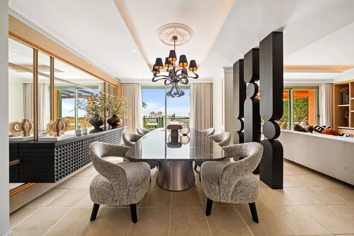 44ebbae0-9308-40c5-9295-875542191925