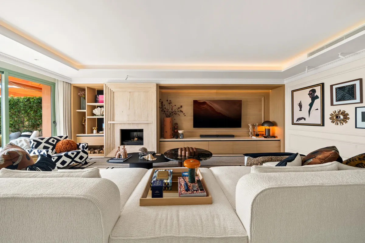 4c6a10be-2ec5-4e44-b477-f9d81bec18c3