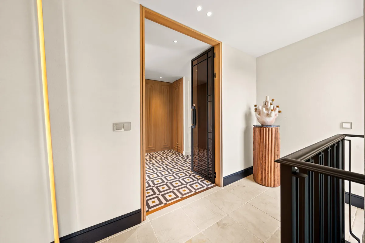 5947bb0e-cff3-48e9-a8a7-dbb25293661e