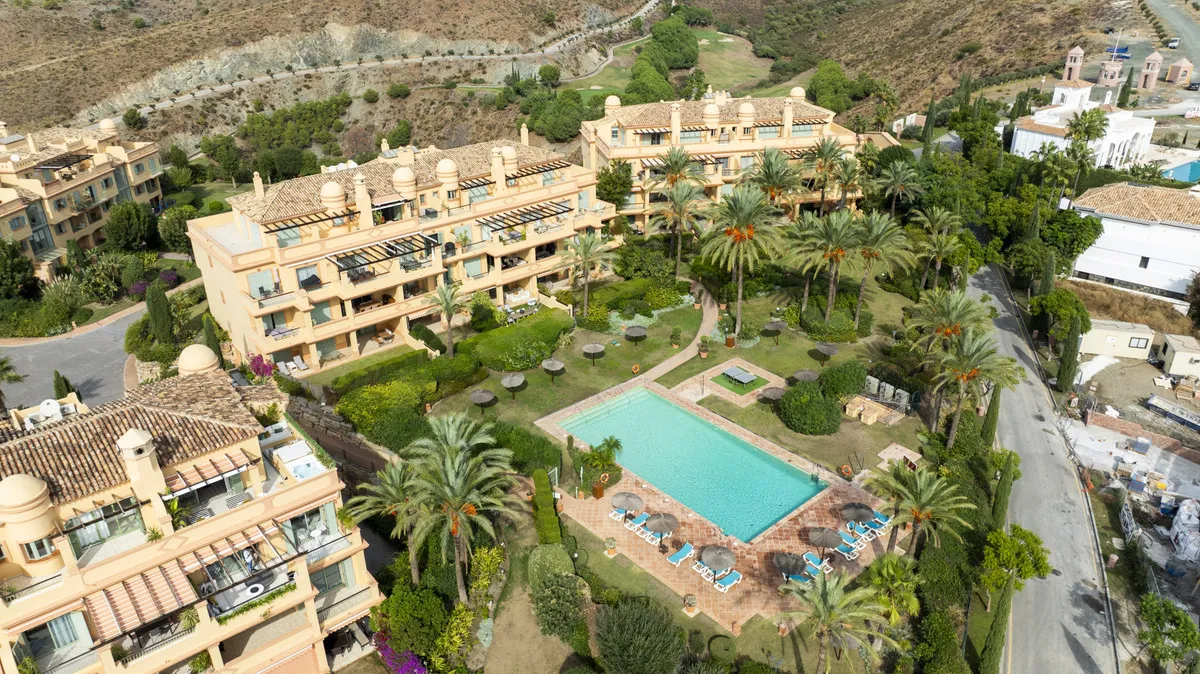 e3d08b12-9c8d-4595-b97a-678901d17e9c