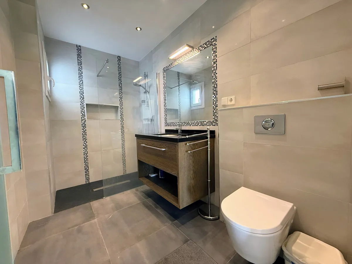 d2f25389-d9e4-4b32-a070-014cc89c4f06