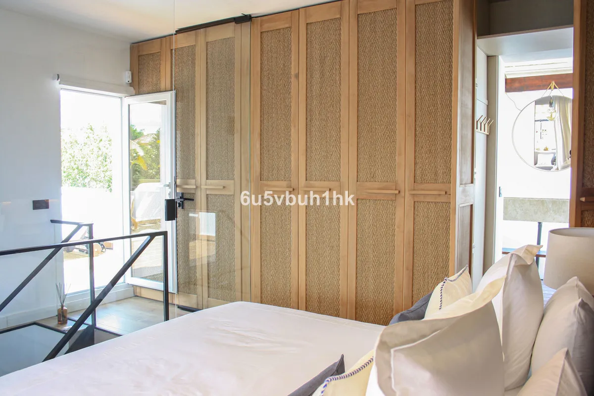 389e872d-7ab2-4a39-a752-db65642684a1