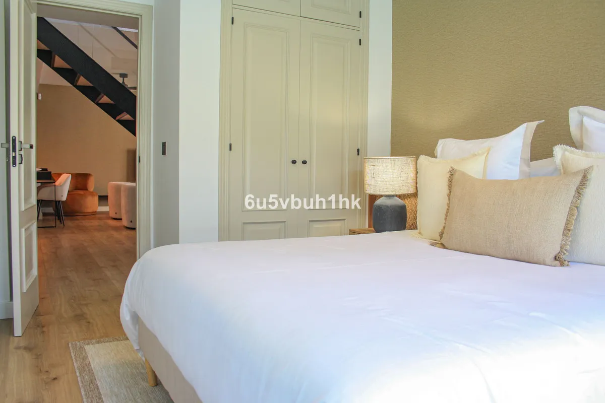 aac0b205-b518-4b61-aa9c-c8ee8d94d54b