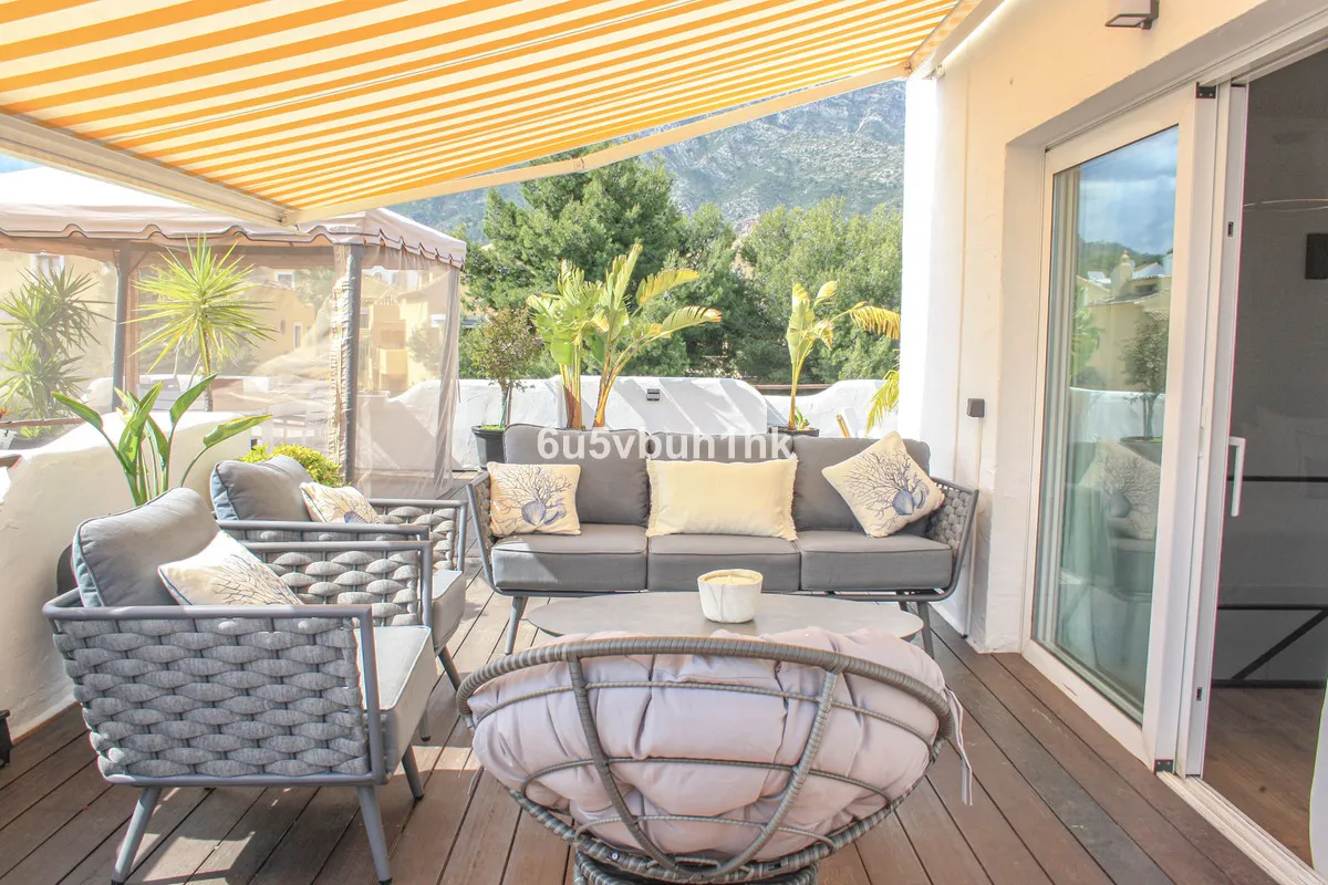 e90d6379-f05b-4fca-bb86-2e5b4b01b909