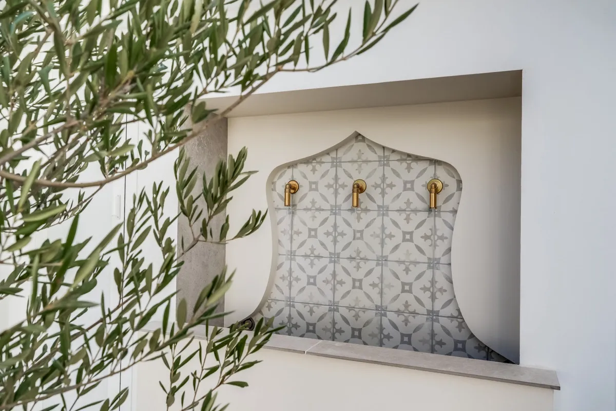 644abab1-1a3d-4644-b23c-7bedc68e0865