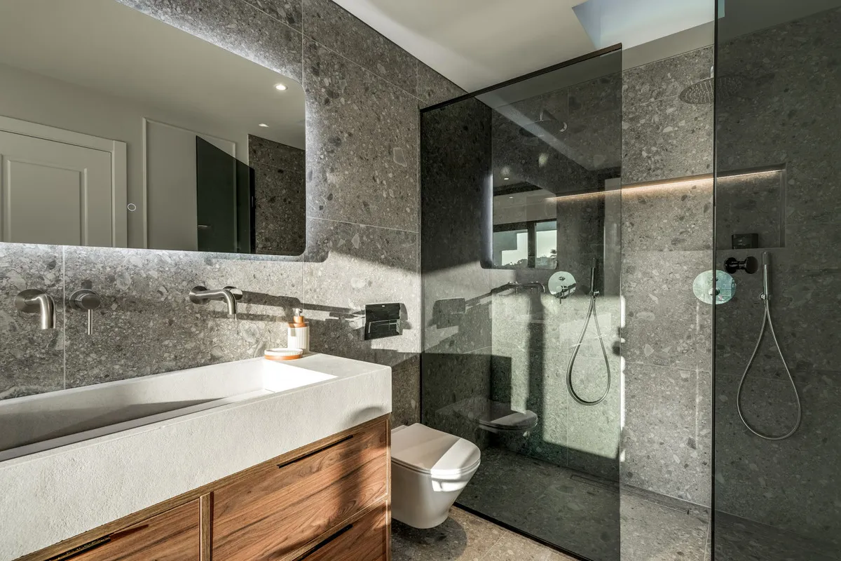 9bff7147-604d-4a8d-bda0-a702472e86c1