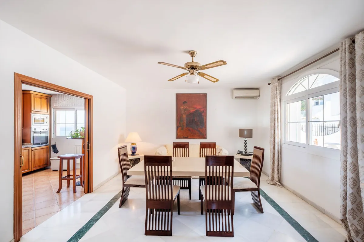 402efe5c-837a-4758-bcf2-621865aee6f6