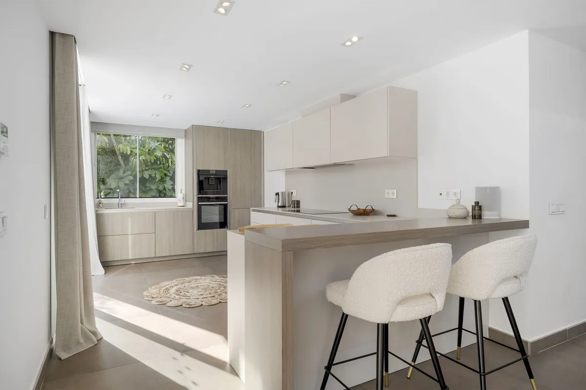 28a9dca9-ce85-4343-96df-aabc3d9f4bc8