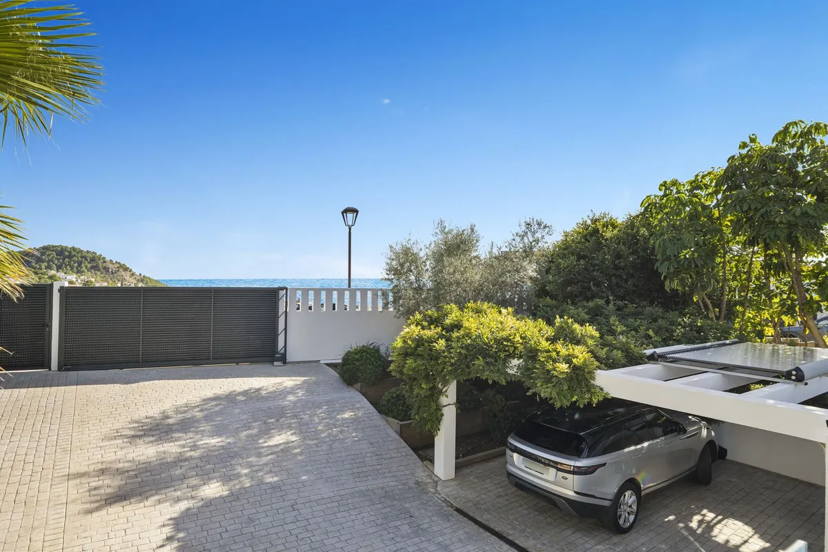 d0e6a243-d02c-4ec6-b28c-afe43e8f48ed