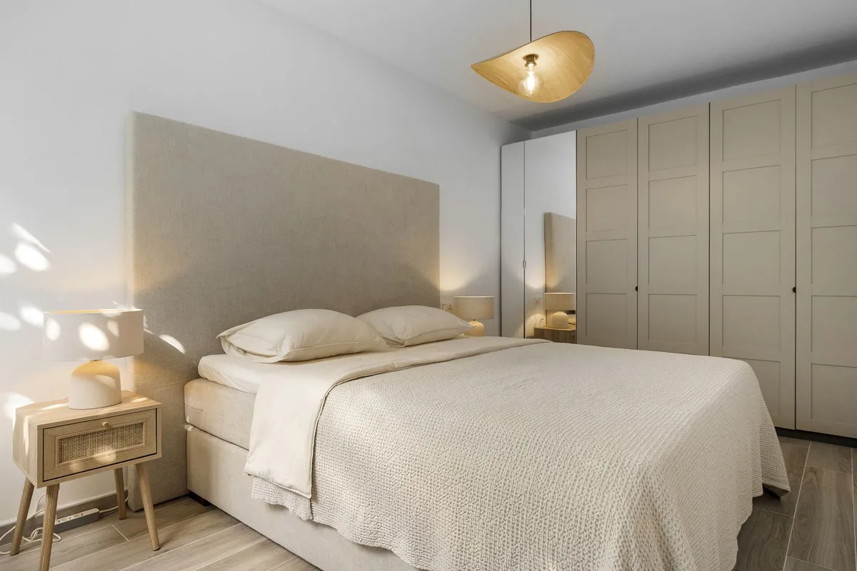 e06b08b6-ddf2-4e01-985f-92339d3cd9cc