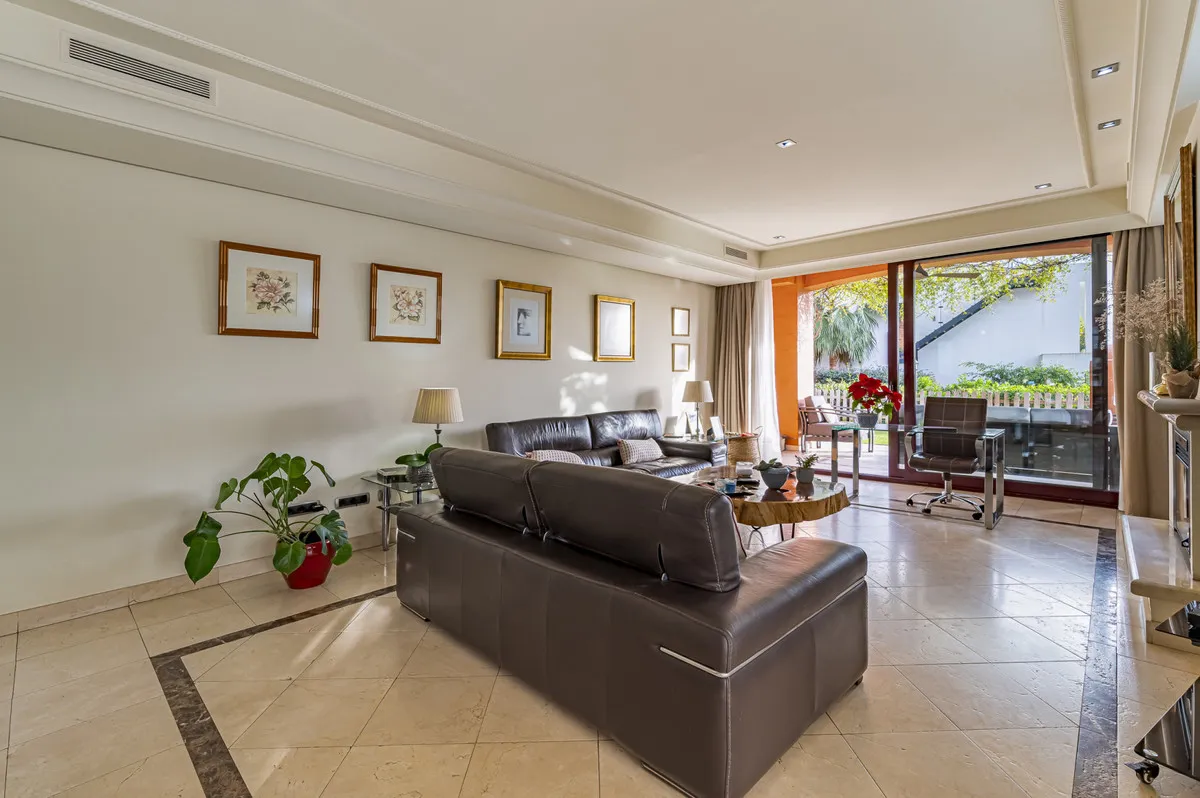 420e0b8f-376e-4c40-82a3-ed07e50c470b