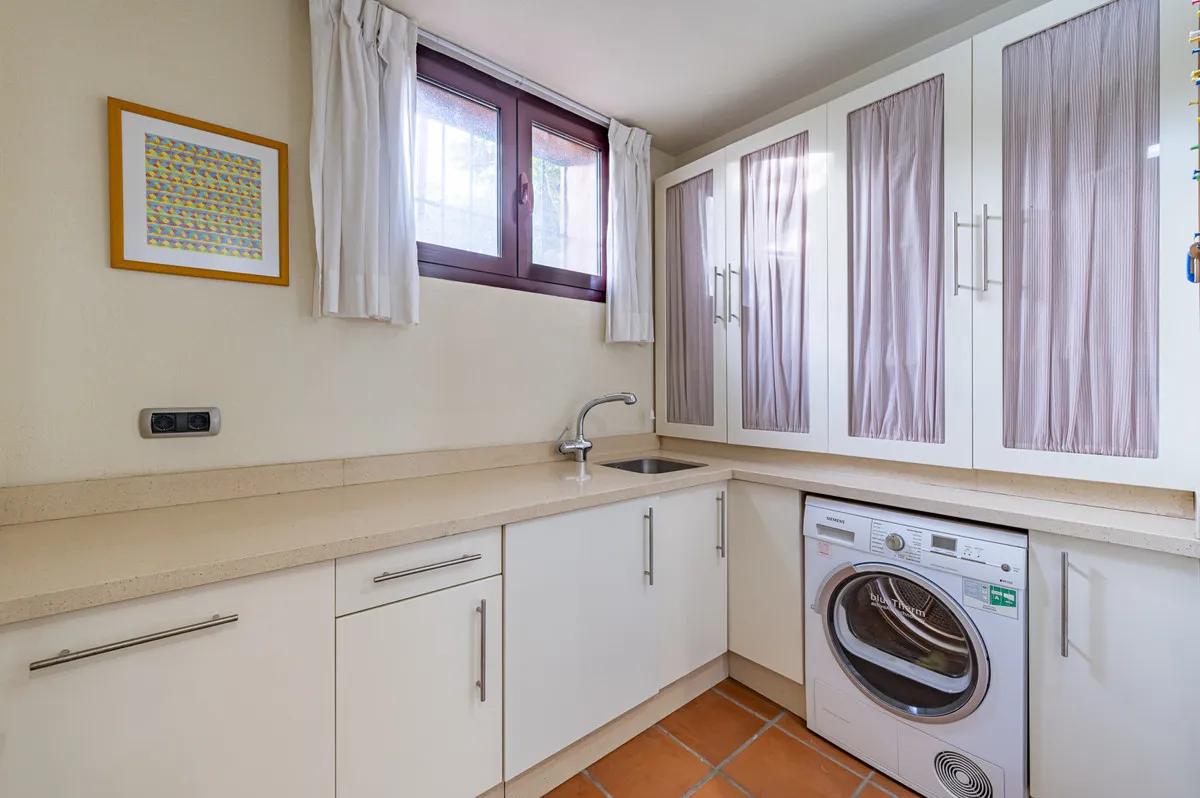 45b4714e-3c5f-421e-aa88-d0e5f30c500b