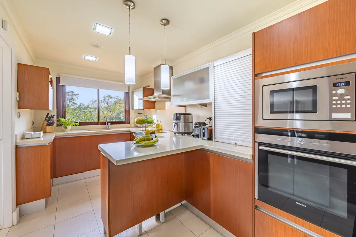 d0fa56ea-2551-4836-bd1b-289f8e6ee29a