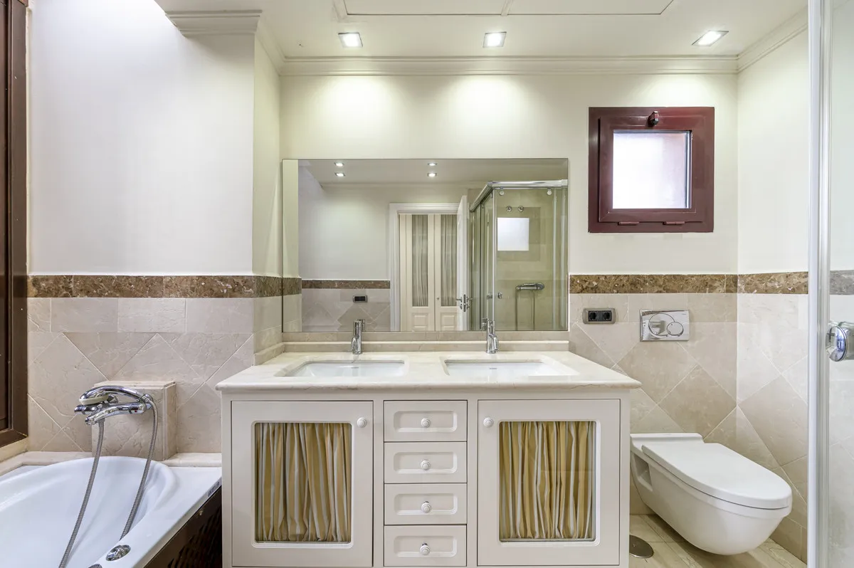 debe43f1-a9a3-45b7-aeff-79c2d190304c