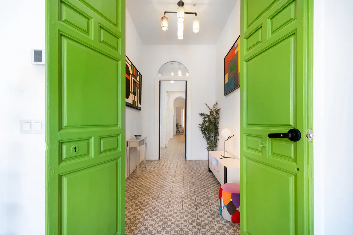 033ee950-c04b-4ad2-8400-cb82b7819ef2