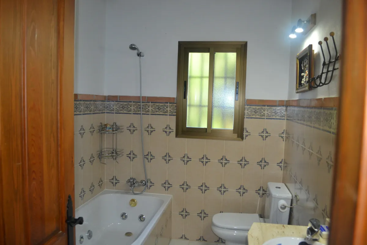 8e9f9cd2-7f45-42ac-9650-b57d3a6c61e1