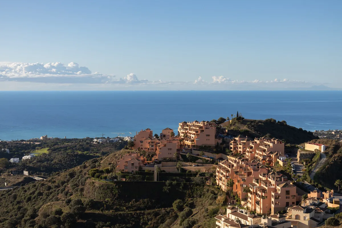 1a197885-6305-473f-8207-d8d3aba30101