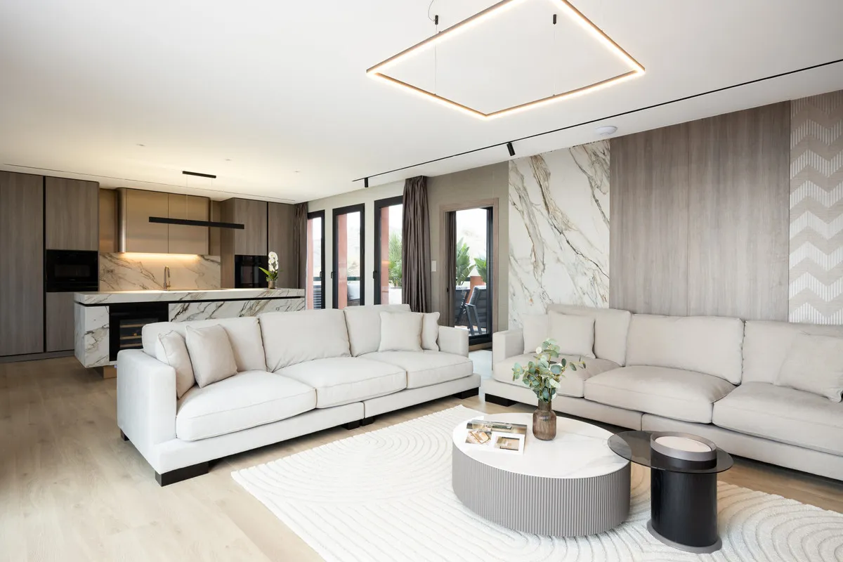 92ab2833-2a21-4ae5-85be-99bcdae72b1f