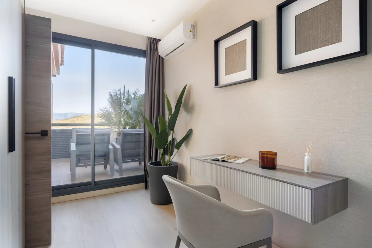 d59efcfd-e895-41d1-97e3-c3ca5d94b7a4