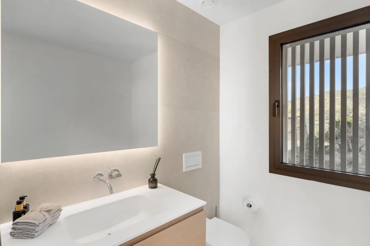 41d07123-9563-48c2-8836-d1d4942fdc29