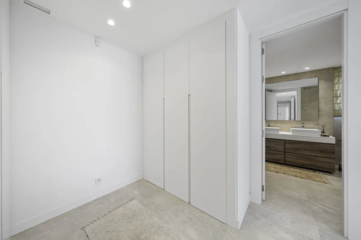 67f3cbbe-b8c9-4cbf-a021-c0b7a11a2214