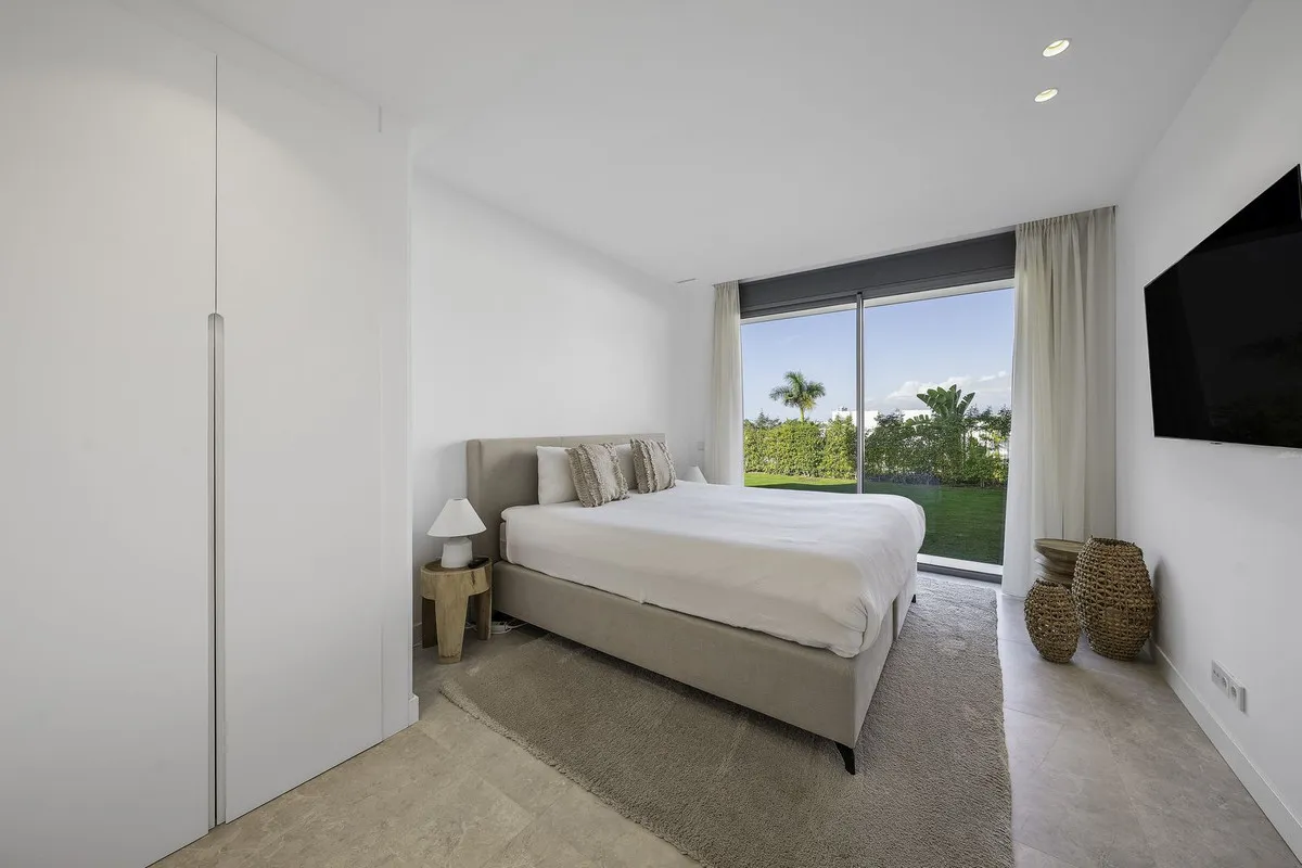 f2986d82-b51f-4280-86c0-eb9e2a6e17aa