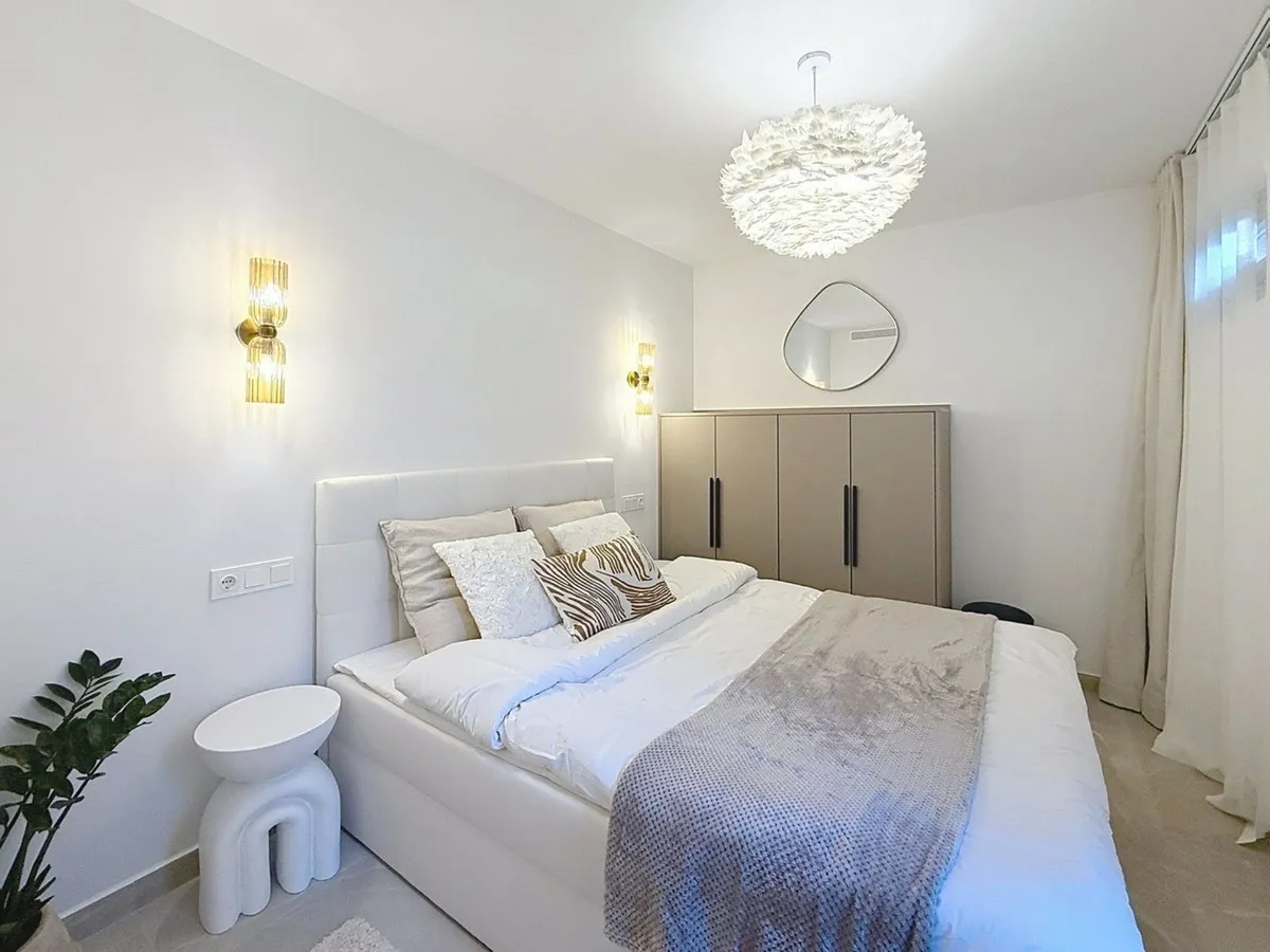 05684574-0808-4b53-8c6e-317b12a551ee