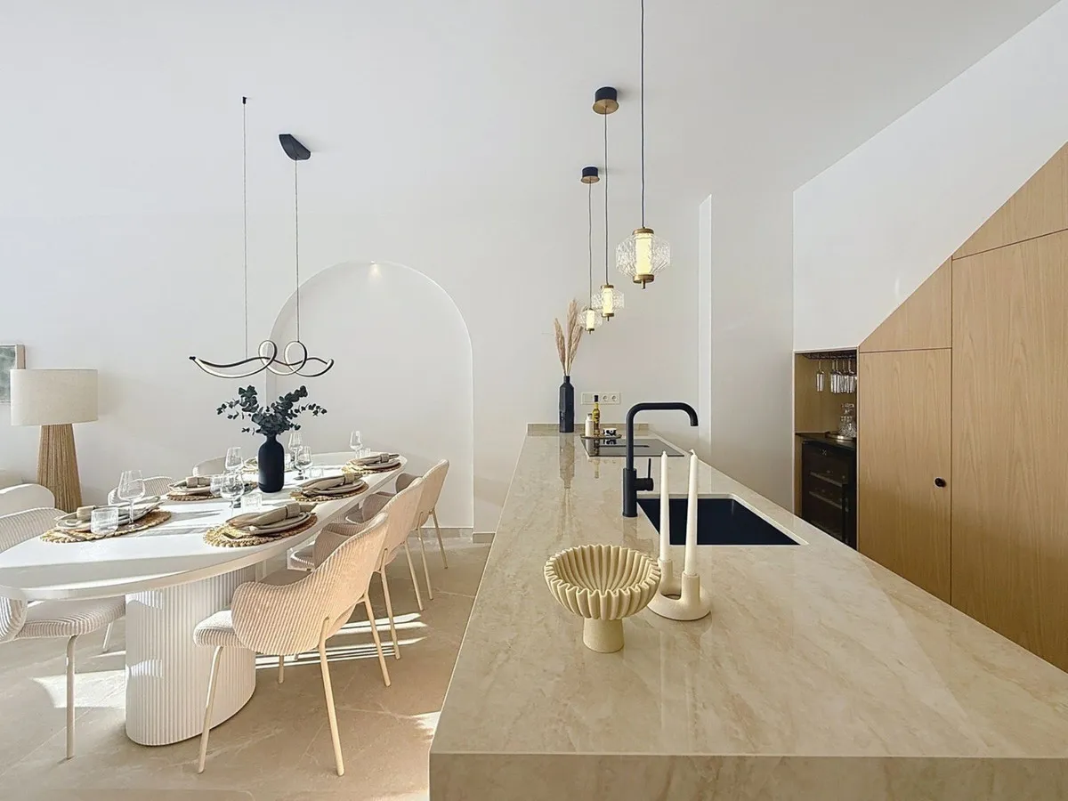 b331ae9d-b062-4d60-9335-b064cb8f3ad6