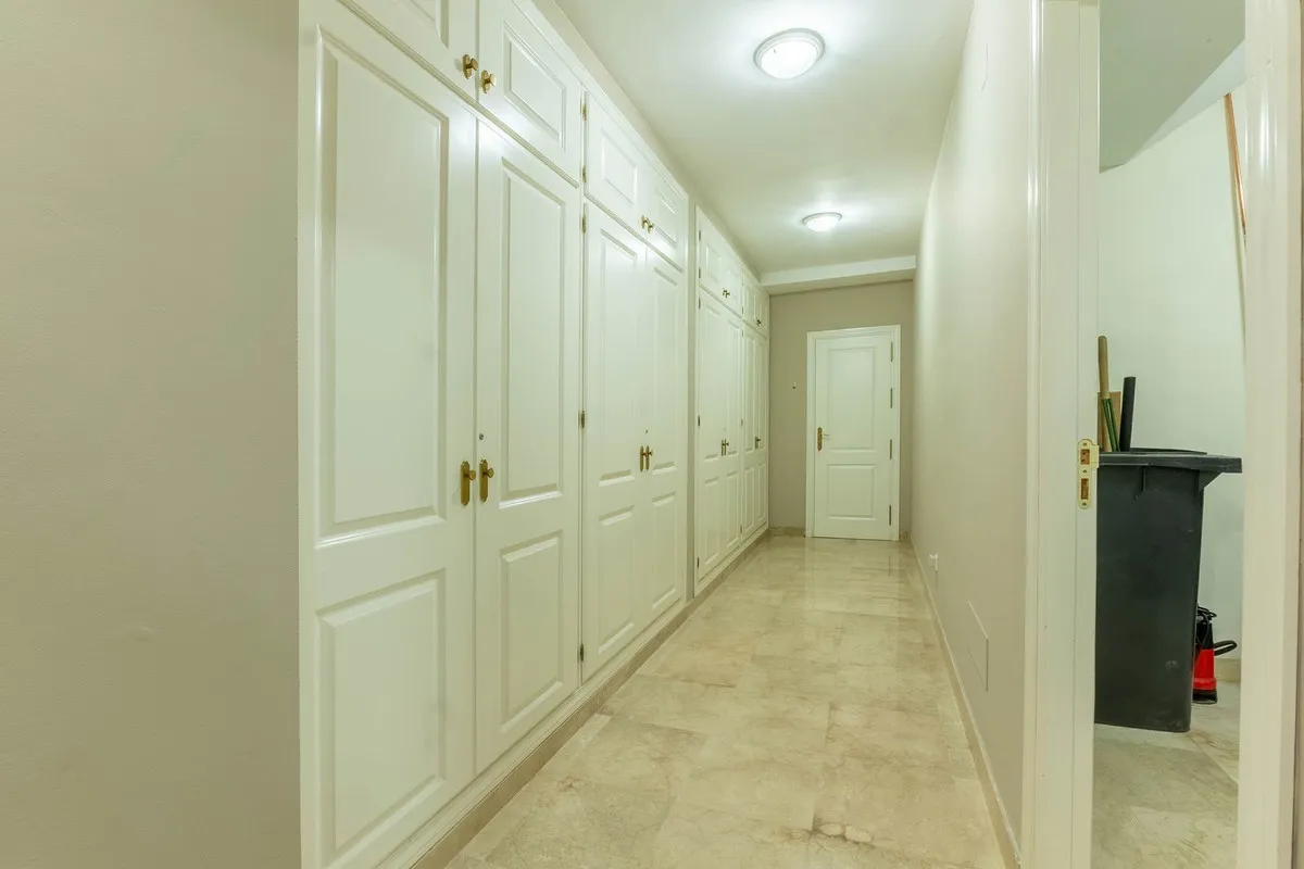 9e853525-b3d2-4336-810f-140c5cdf10bc