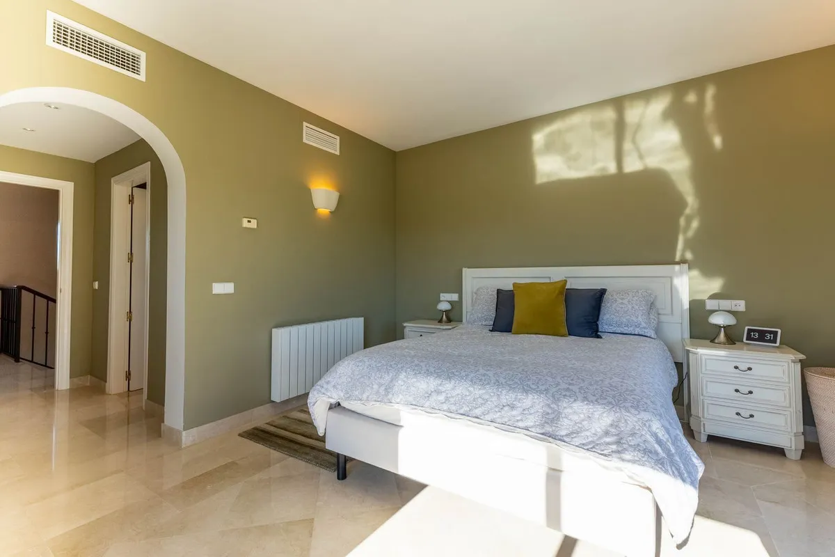 ccaa05af-f41e-4ce6-9758-242ef9f2c72b