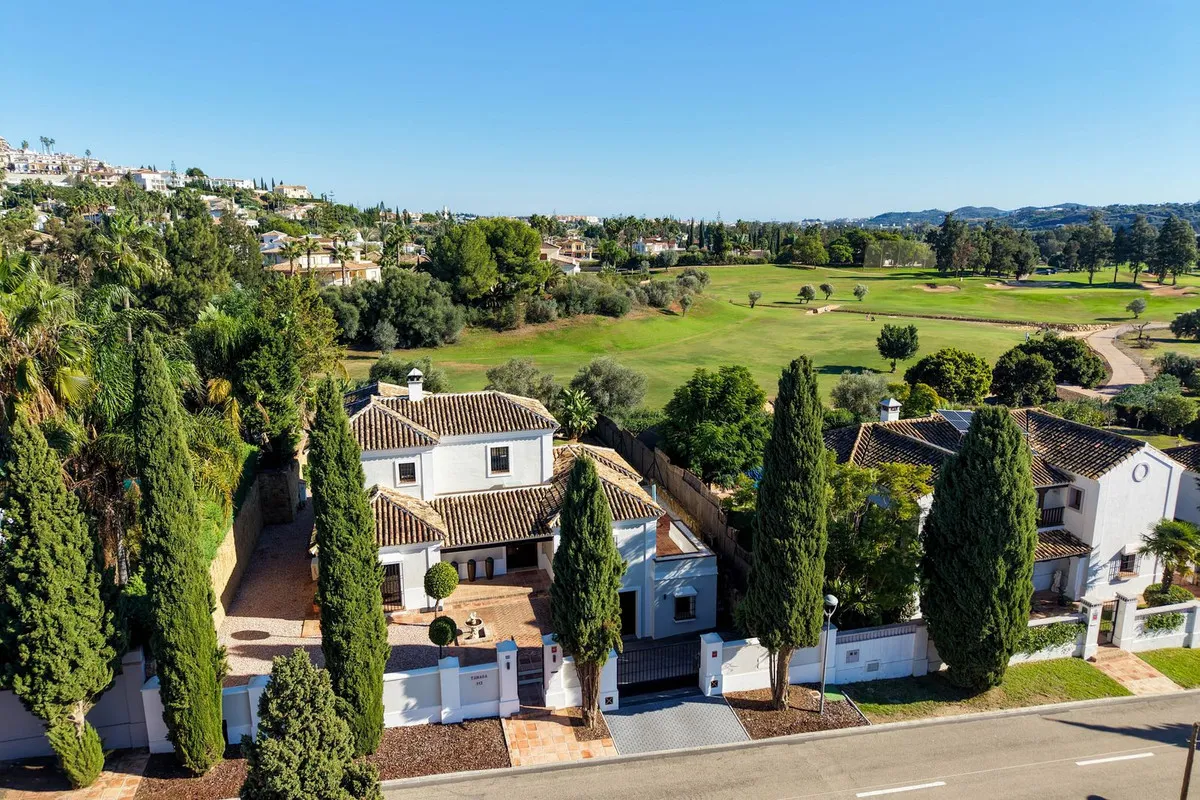 f43ce980-c436-4e09-b60f-2e5eaedc9cb1