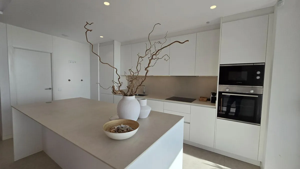 77193e24-8cce-4c5a-9854-19a83bf66469