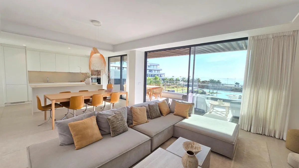 8d67586f-48e4-49ac-9628-cbed82b6d866