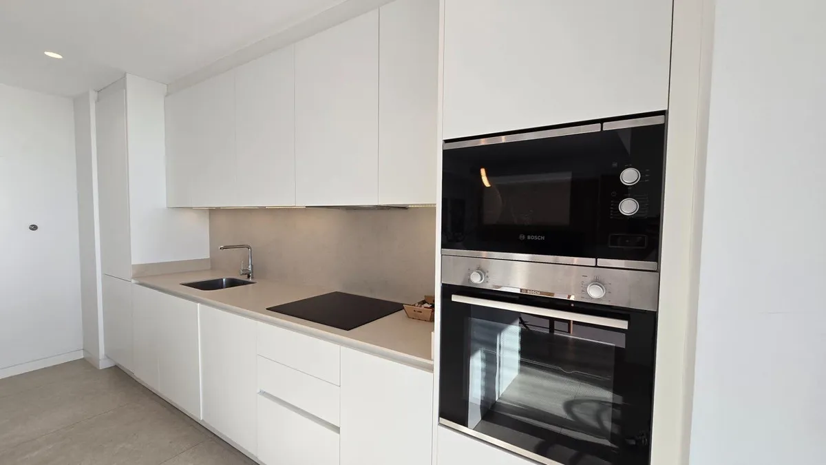 caf94425-1ca8-4a4e-8e53-cc0fcbe78987