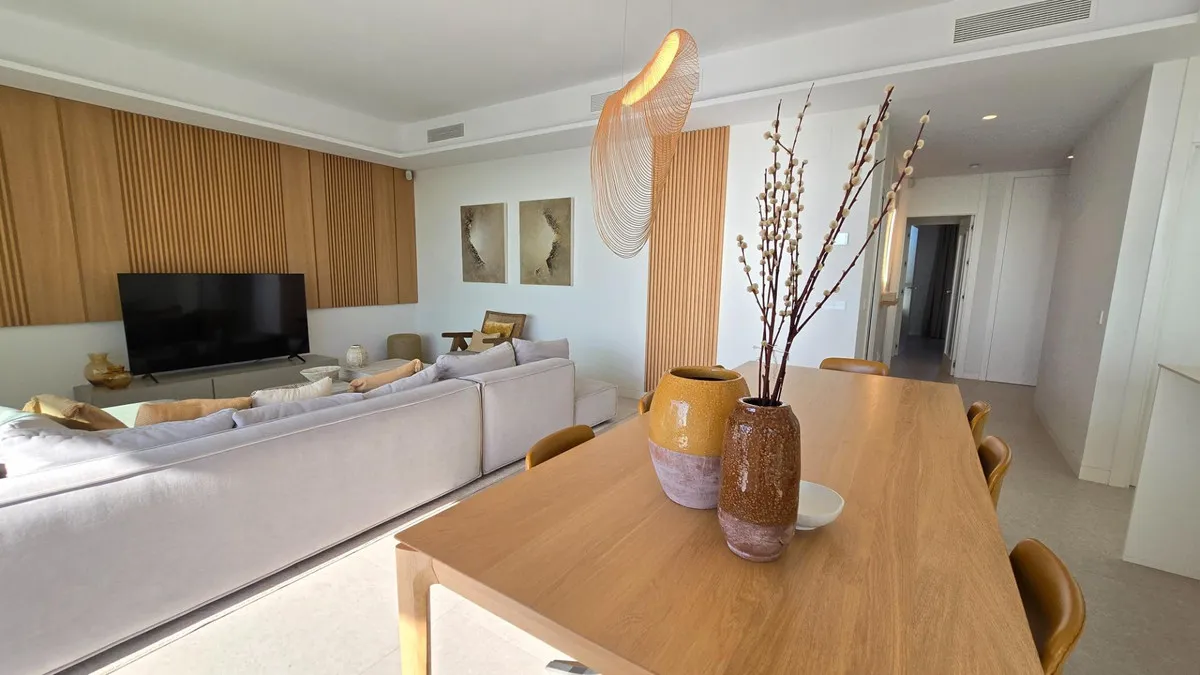 d0049922-13fc-4211-ad8c-1dc94d064185