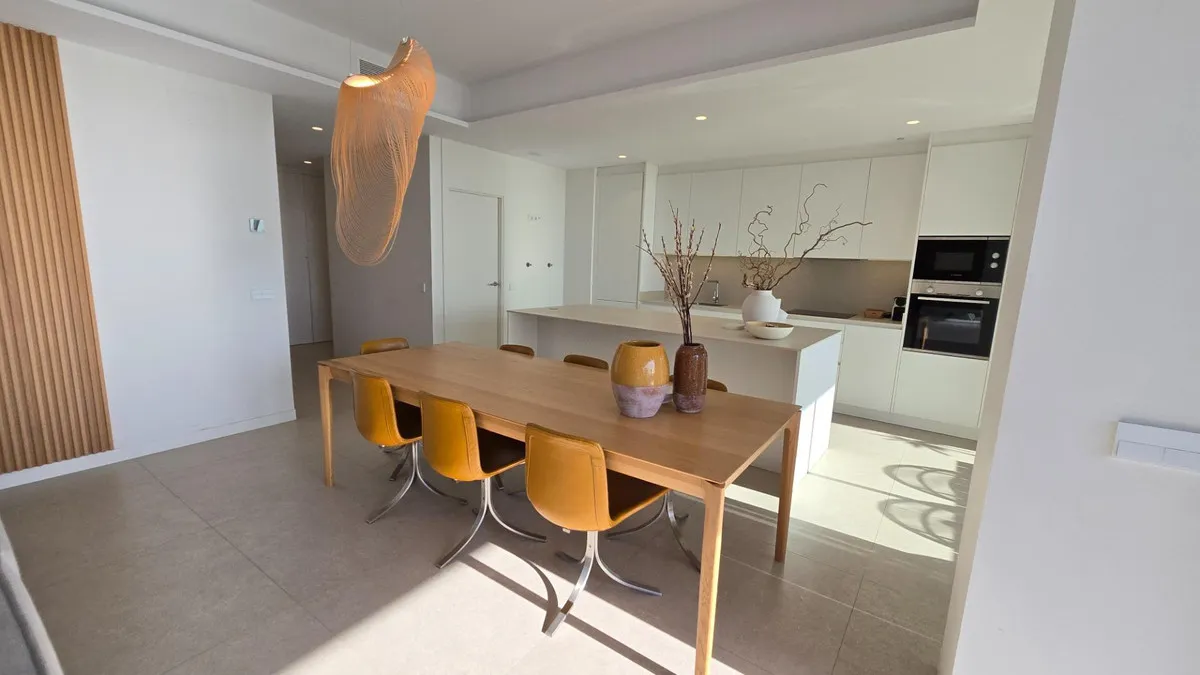 e457767c-84e7-4109-9f75-01d696bb19f7