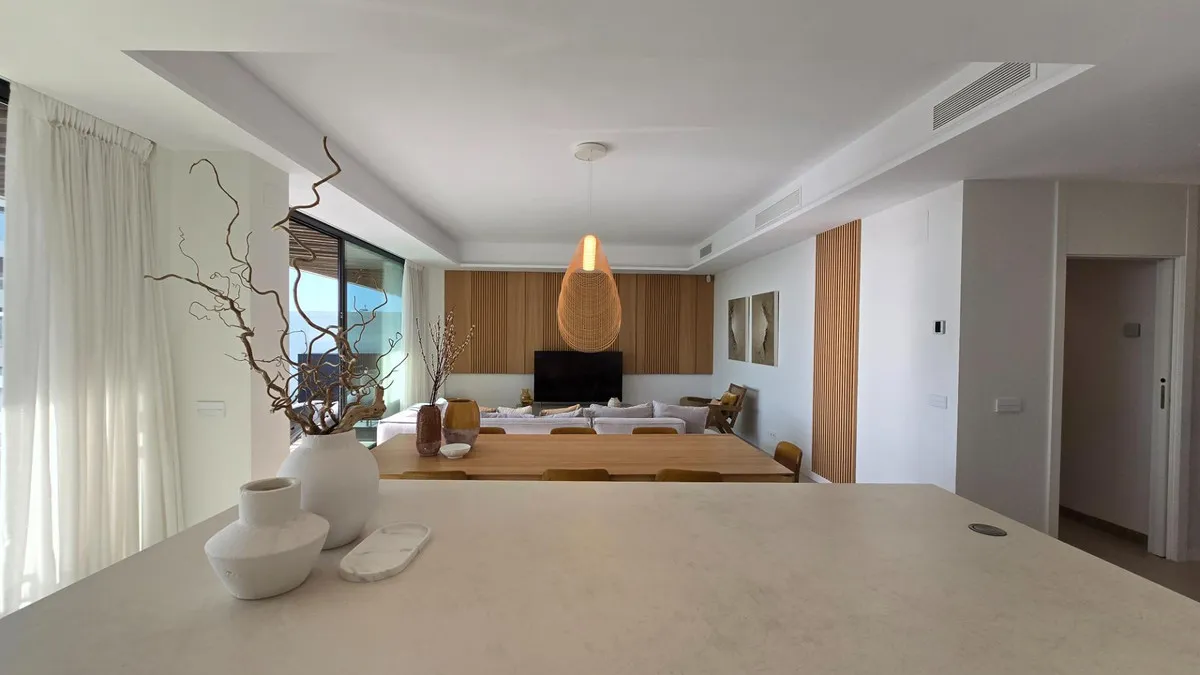 e818177a-08ba-4081-925f-427c777aed5c