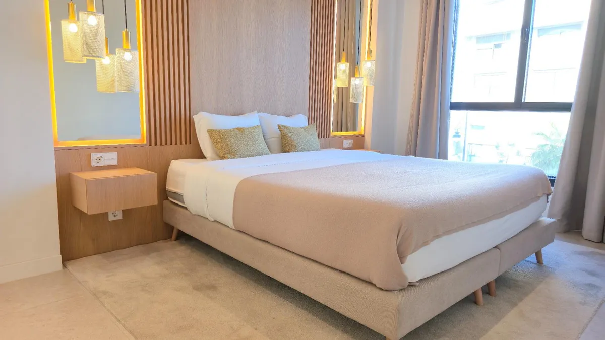 fc3000f5-53fa-4056-a10b-9dfda900ab5e