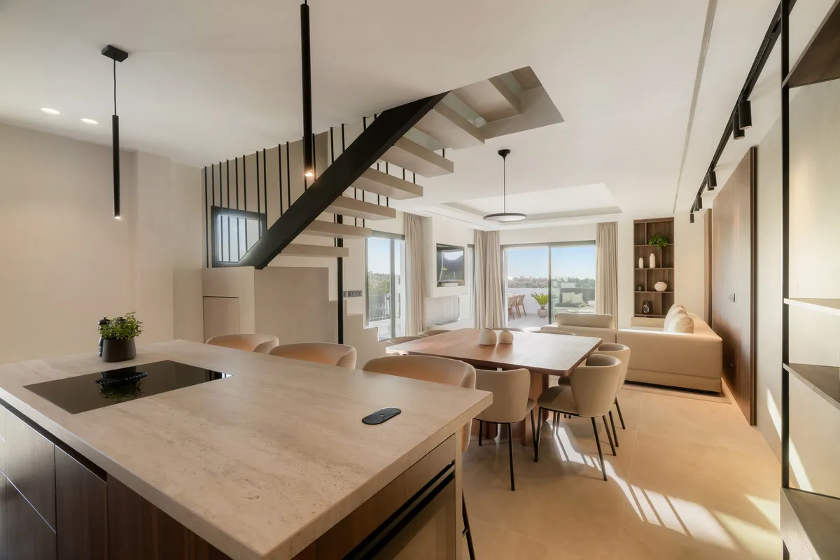 837ca99a-61f9-45b3-90be-38c6f8025137