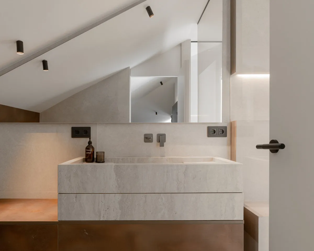 9444f93e-1b2e-4ed1-884c-689d78305b37