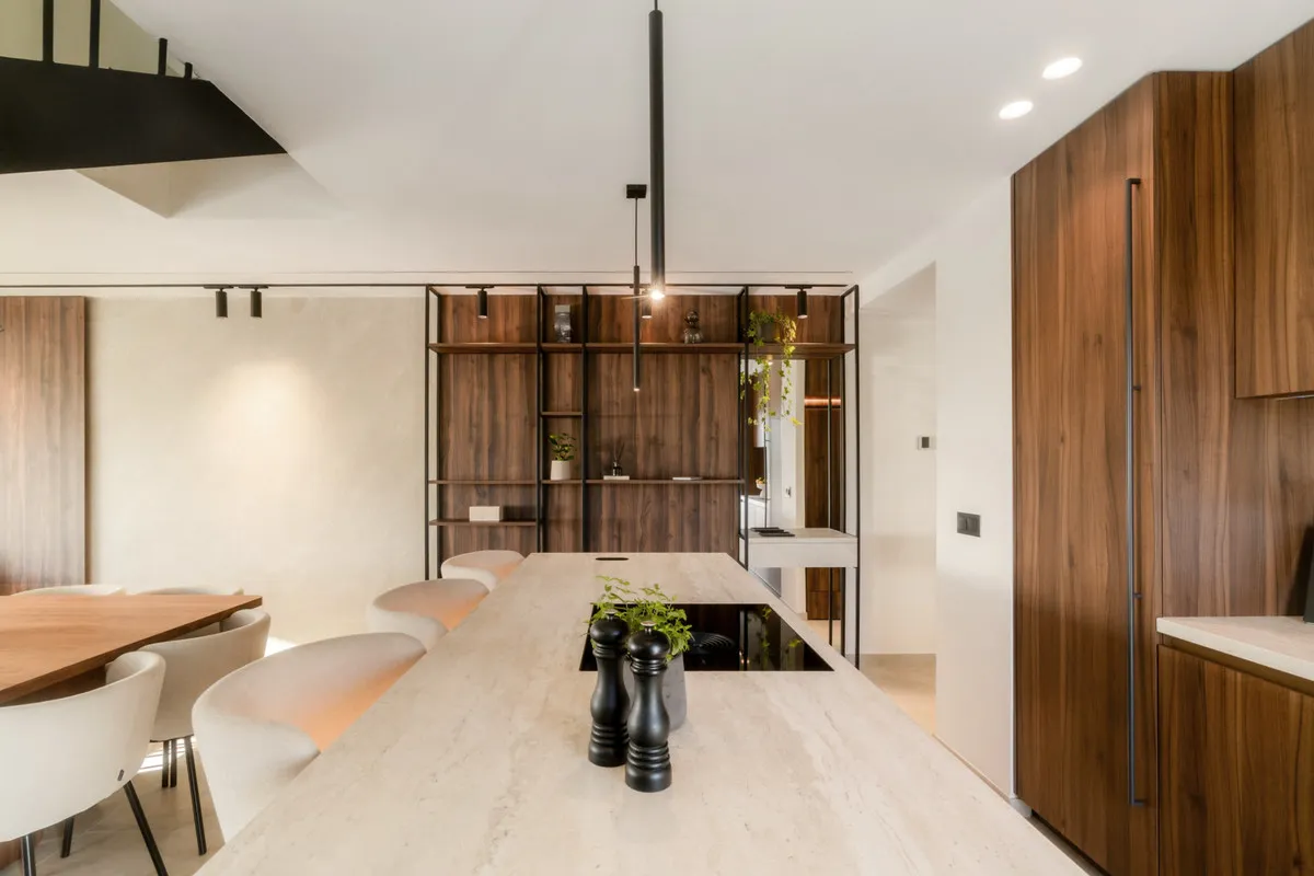 e7c7b4a4-2b01-4686-b6c6-da8b56a4af72