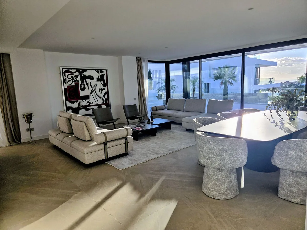 53c8fef2-809b-4732-8e28-cc8692ce55c3