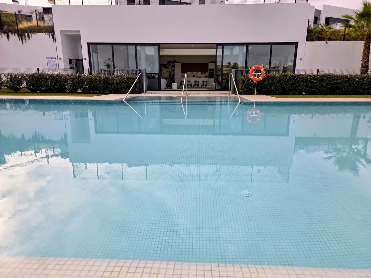 69bf802c-c71c-4105-88c6-74195d842f6e